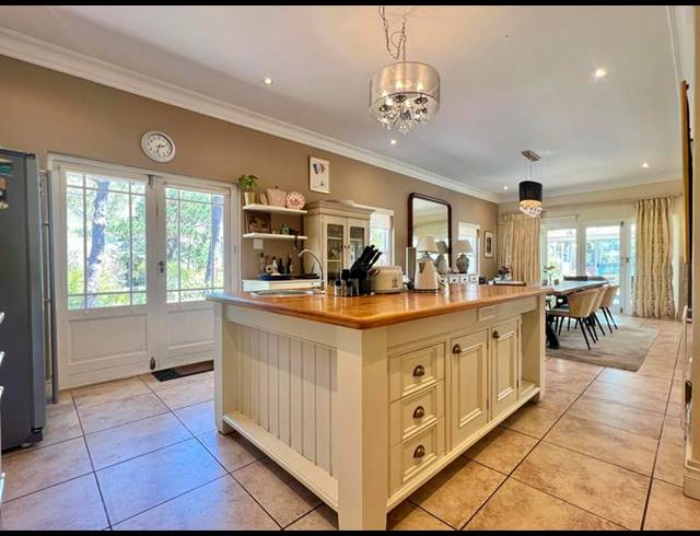 4 BEDROOM HOUSE FOR SALE IN TARRAGONA